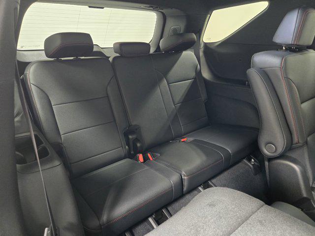 Photo of 2026 Mosaic Black Metallic Chevrolet Traverse