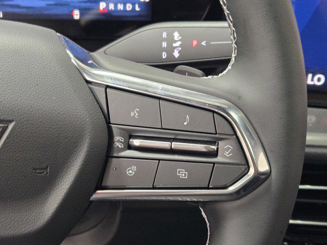 Photo of 2026 Summit White Chevrolet Traverse