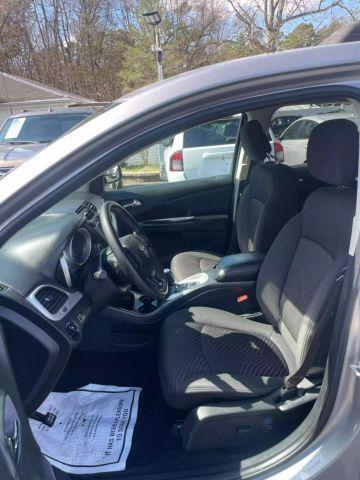 Photo of 2015 Silver Dodge Journey