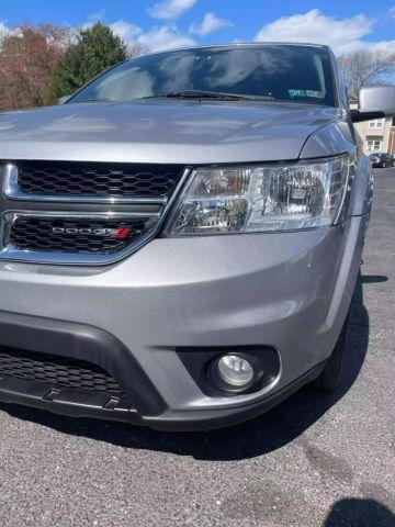 Photo of 2015 Silver Dodge Journey