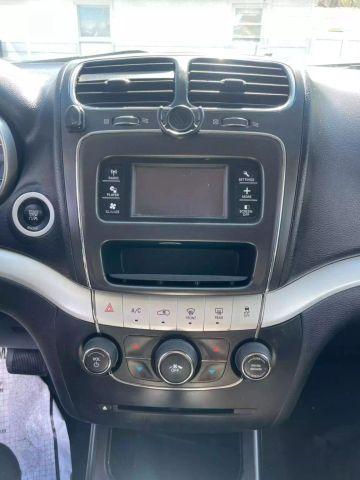 Photo of 2015 Silver Dodge Journey