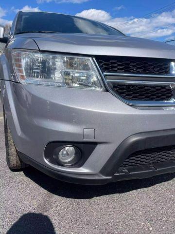 Photo of 2015 Silver Dodge Journey