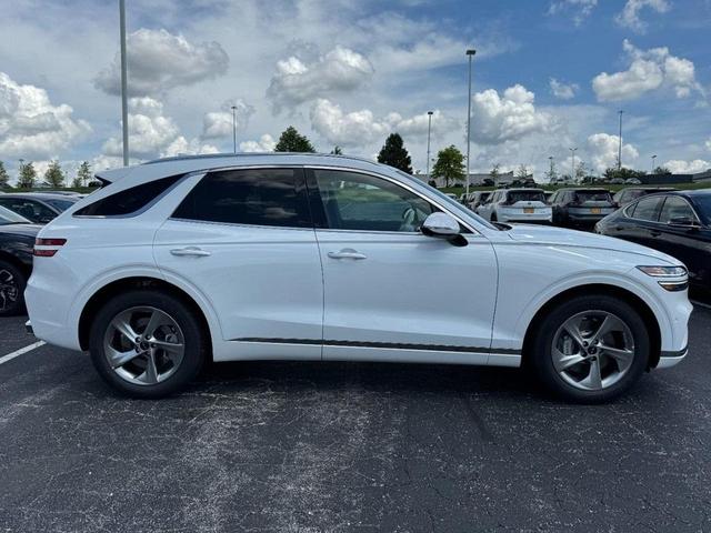 Photo of 2026 Uyuni White Genesis GV70