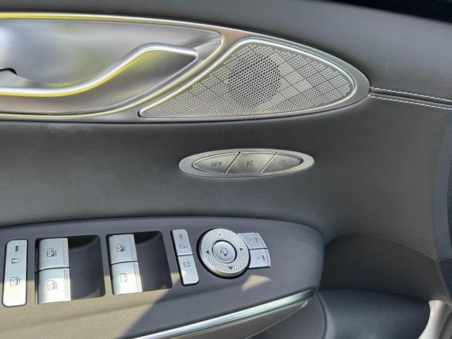Photo of 2026 Savile Silver Genesis GV70