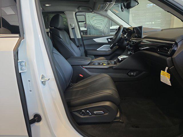 Photo of 2025 Platinum White Pearl Acura MDX