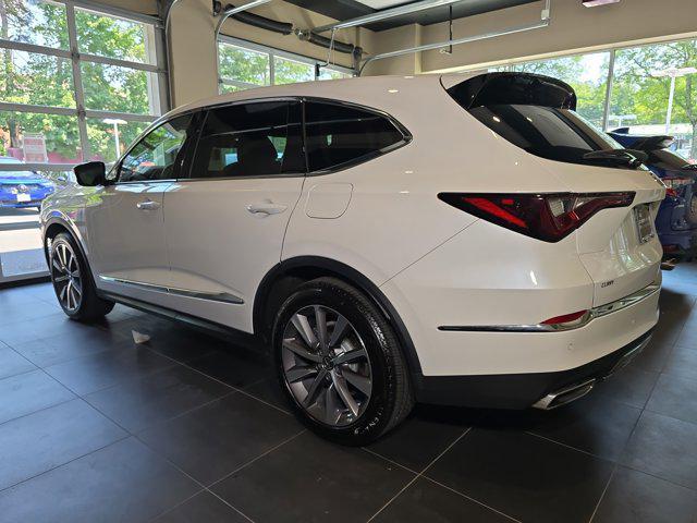 Photo of 2025 Platinum White Pearl Acura MDX