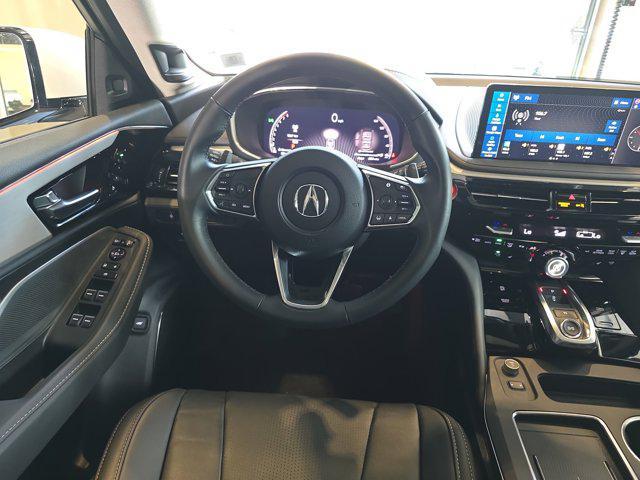 Photo of 2025 Platinum White Pearl Acura MDX