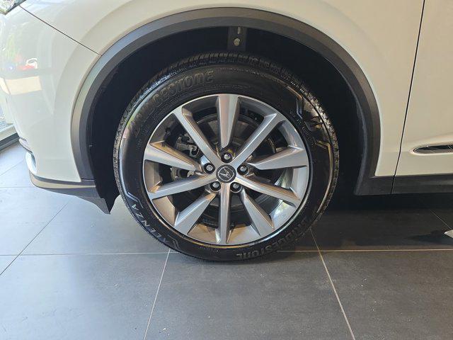 Photo of 2025 Platinum White Pearl Acura MDX