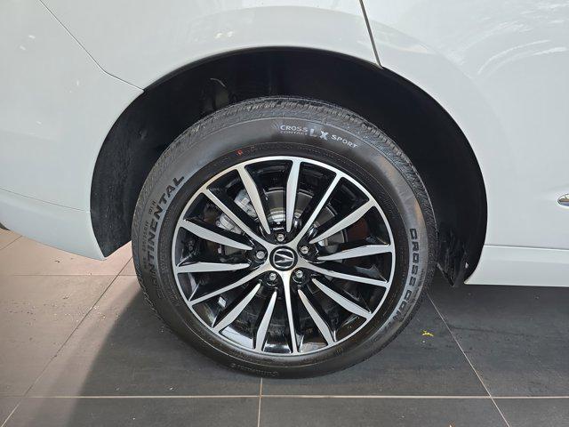 Photo of 2025 Platinum White Pearl Acura RDX