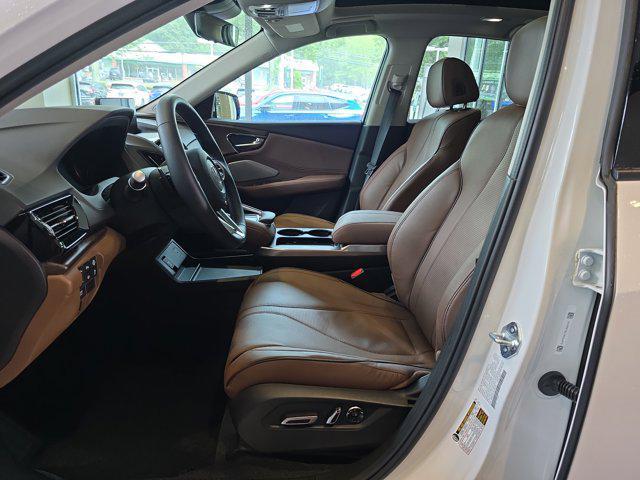 Photo of 2025 Platinum White Pearl Acura RDX