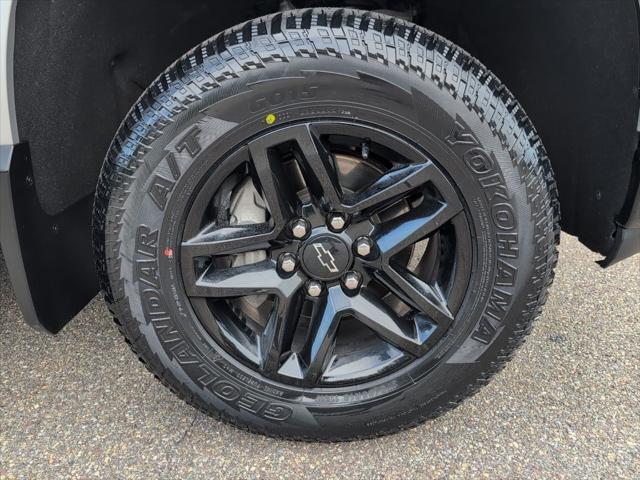 Photo of 2021 Silver Ice Metallic Chevrolet Silverado 1500