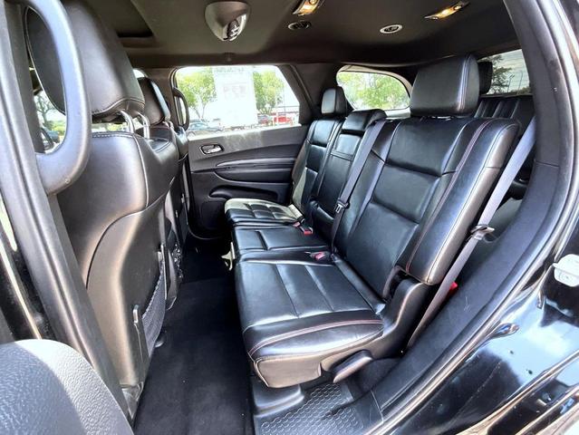 Photo of 2023 DB Black Crystal Clearcoat Dodge Durango