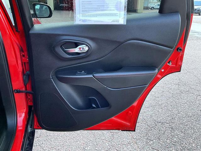 Photo of 2019 Firecracker Red Clearcoat Jeep Cherokee