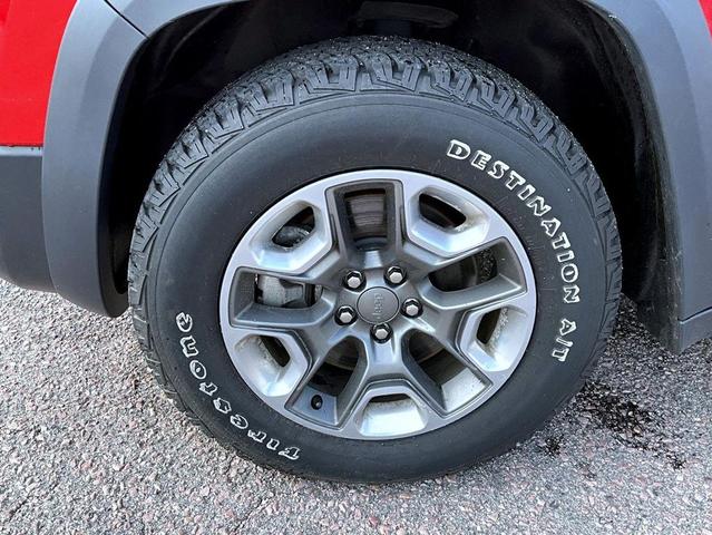 Photo of 2019 Firecracker Red Clearcoat Jeep Cherokee