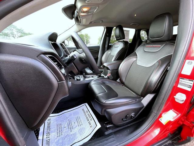 Photo of 2019 Firecracker Red Clearcoat Jeep Cherokee