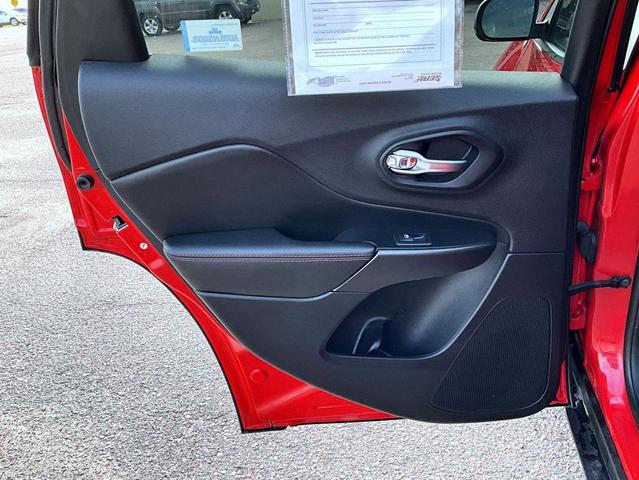 Photo of 2019 Firecracker Red Clearcoat Jeep Cherokee