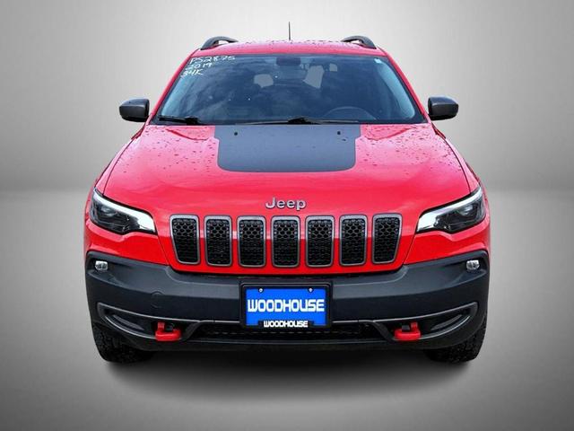 Photo of 2019 Firecracker Red Clearcoat Jeep Cherokee