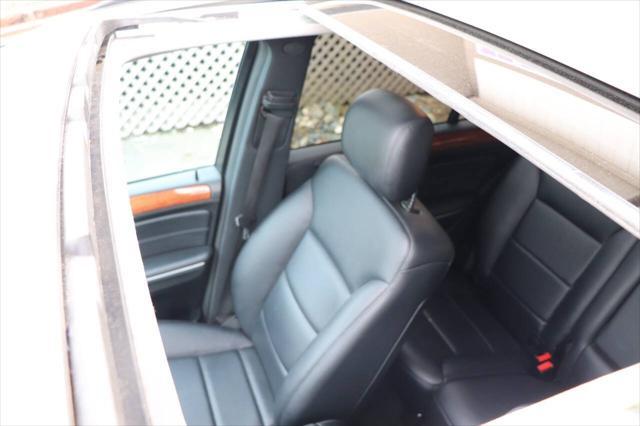 Photo of 2009 Pewter Mercedes-Benz M-Class