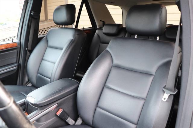 Photo of 2009 Pewter Mercedes-Benz M-Class