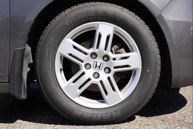 Photo of 2013 Polished Metal Metallic Honda Odyssey