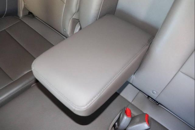 Photo of 2013 Polished Metal Metallic Honda Odyssey