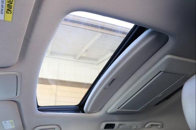 Photo of 2013 Polished Metal Metallic Honda Odyssey