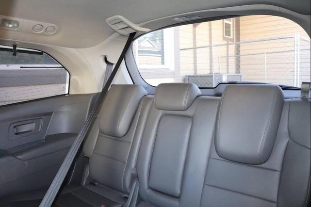Photo of 2013 Polished Metal Metallic Honda Odyssey