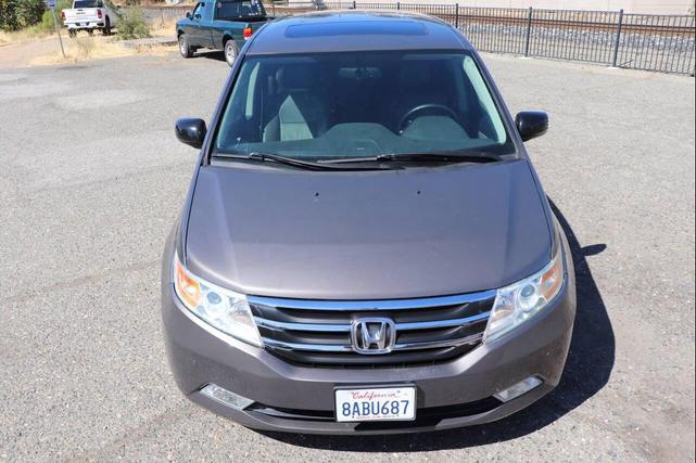 Photo of 2013 Polished Metal Metallic Honda Odyssey