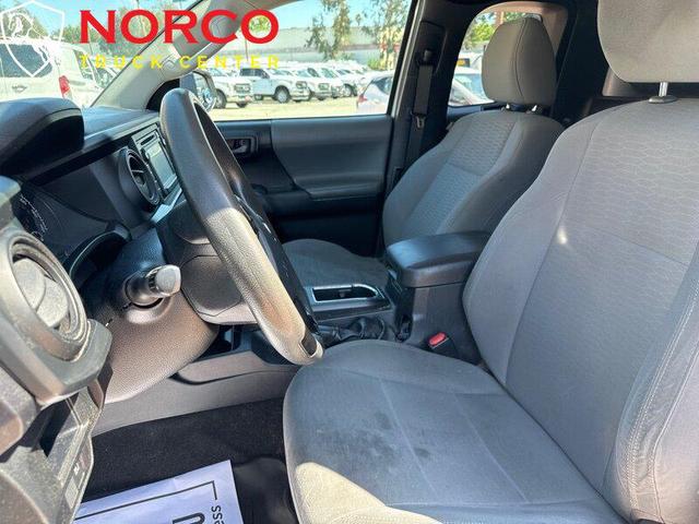 Photo of 2019 Super White Toyota Tacoma