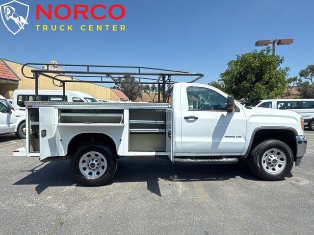 Photo of 2018 Summit White GMC Sierra 3500