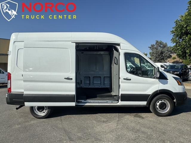 Photo of 2021 Oxford White Ford Transit-250