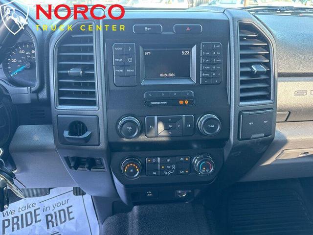 Photo of 2019 Oxford White Ford F-250