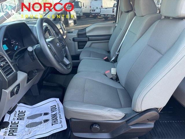 Photo of 2019 Oxford White Ford F-250