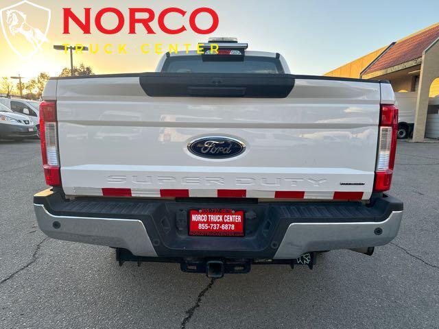 Photo of 2019 Oxford White Ford F-250