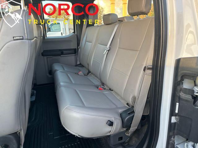 Photo of 2019 Oxford White Ford F-250