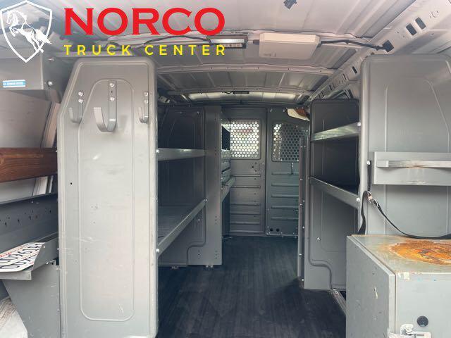 Photo of 2014 Summit White Chevrolet Express 2500