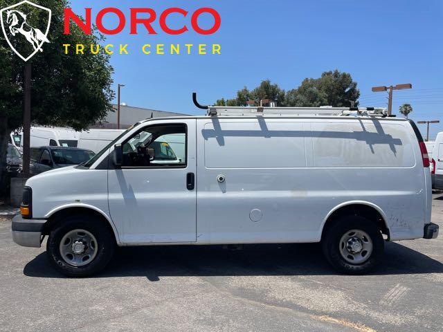 Photo of 2014 Summit White Chevrolet Express 2500