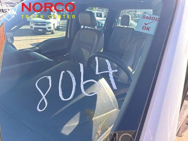 Photo of 2021 Oxford White Ford F-250