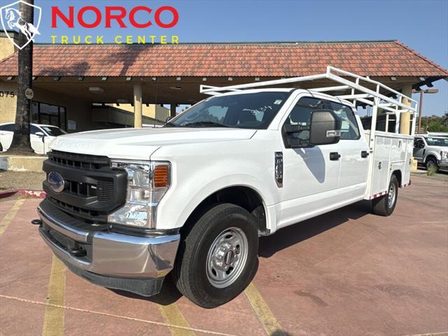 Photo of 2022 Oxford White Ford F-250