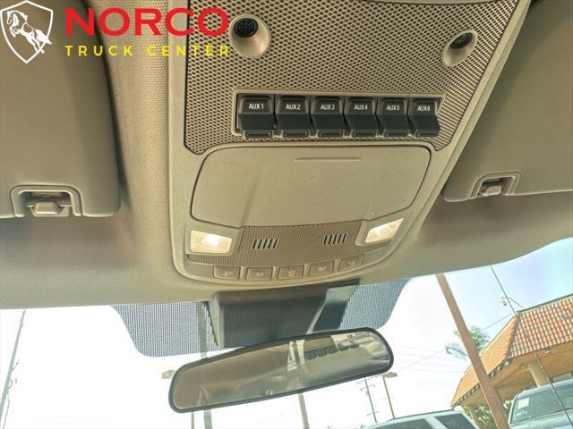 Photo of 2022 Oxford White Ford F-250