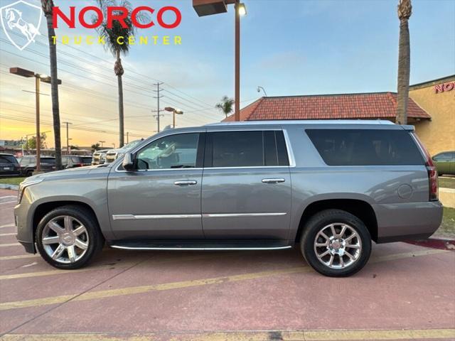 Photo of 2019 Crystal White Tricoat Cadillac Escalade ESV