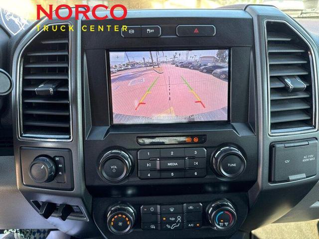 Photo of 2022 Oxford White Ford F-250