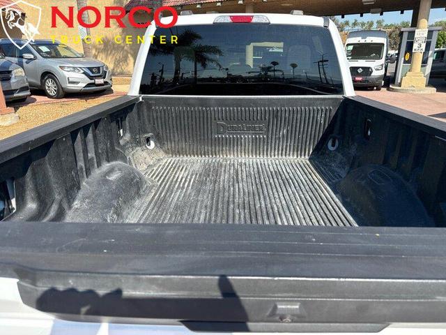 Photo of 2022 Oxford White Ford F-250