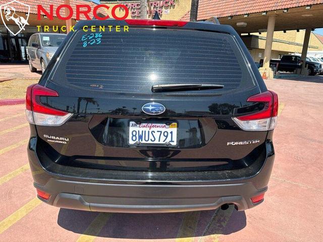 Photo of 2021 Crystal Black Silica Subaru Forester