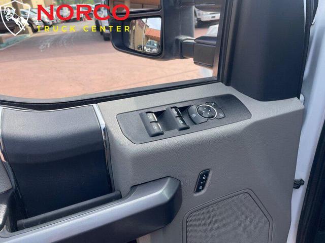 Photo of 2022 Oxford White Ford F-250