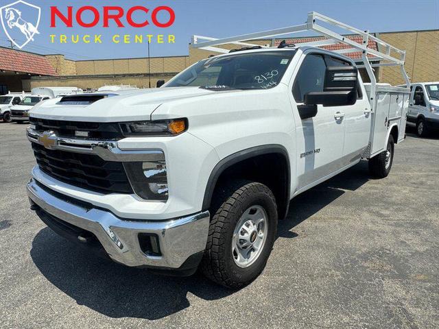 Photo of 2024 Summit White Chevrolet Silverado 2500