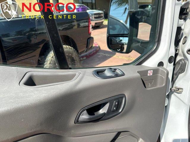 Photo of 2020 White Ford Transit-350