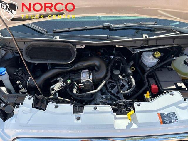 Photo of 2020 White Ford Transit-350