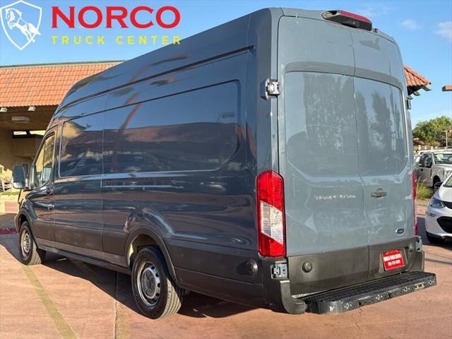 Photo of 2019 Oxford White Ford Transit-250