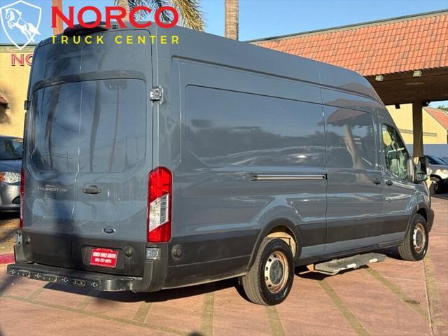 Photo of 2019 Oxford White Ford Transit-250